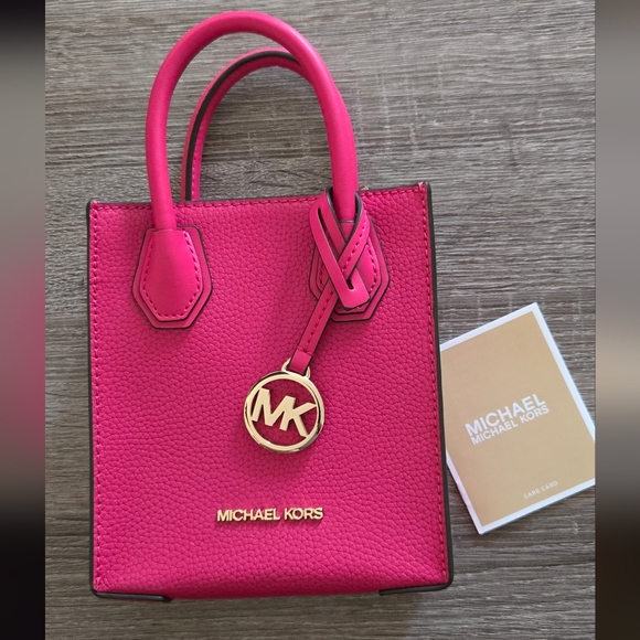 Michael Kors Mercer Pebbled Leather Crossbody Bag - Picture 2 of 10